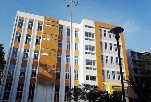 四川省崇州市蜀城中學藝術(shù)樓-1