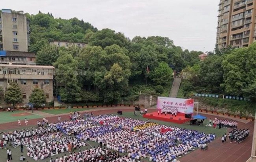 簡陽市實驗中學合唱比賽