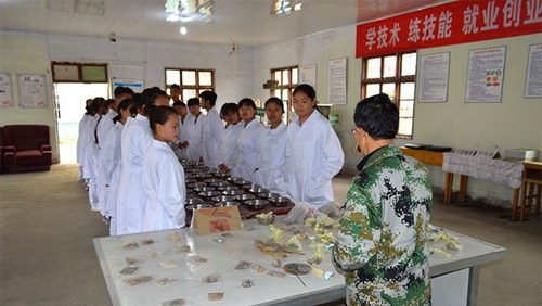 貴陽市工業(yè)職業(yè)學校醫(yī)藥實驗