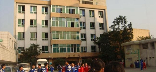 貴陽十八中教學樓2