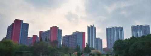 貴州大學附屬中學校園環(huán)境1