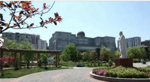 六盤水市第三中學 校園內(nèi)部