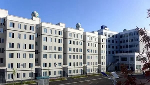 綏陽縣儒溪中學(xué)校園一角