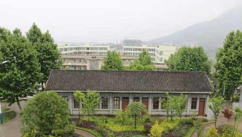 正安縣第二中學校園風景、