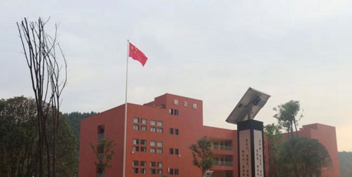 貴州龍里九八五高級(jí)中學(xué)教學(xué)樓