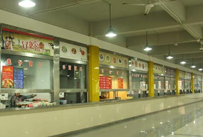 學校食堂