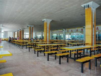 貴陽(yáng)現(xiàn)代裝備制造技工學(xué)校食堂