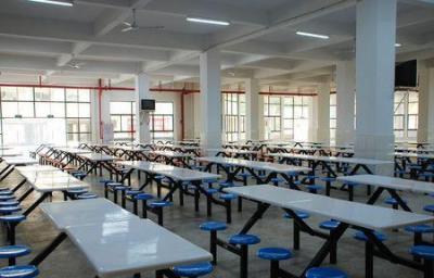 成都百年農(nóng)工子弟職業(yè)學(xué)校食堂