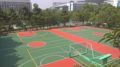 六盤水市鐘山區(qū)職業(yè)技術(shù)學(xué)?；@球場(chǎng)