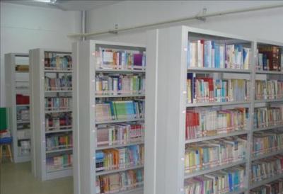 貴陽市中華職業(yè)學校圖書室