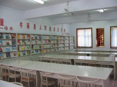 貴陽(yáng)電子職業(yè)學(xué)校閱覽室