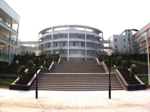 重慶市龍門浩職業(yè)中學校3+2分段制2019年招生計劃