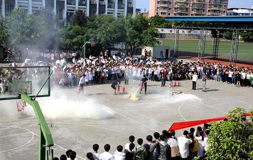 重慶市醫(yī)藥學(xué)校3+2分段制2019年招生計劃