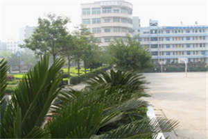 廣安大川鐵路運(yùn)輸學(xué)校圖片