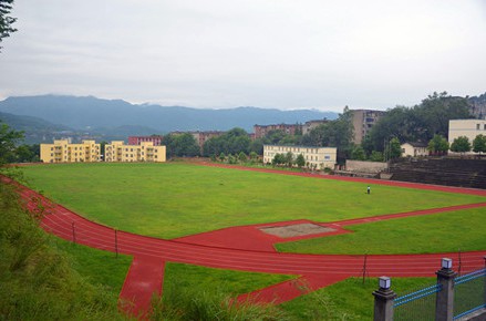 學(xué)校操場