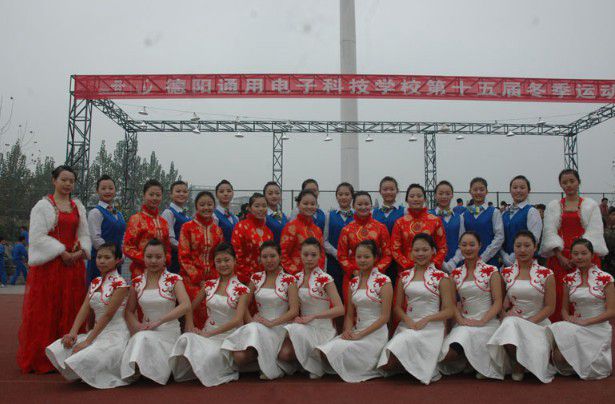 學(xué)校禮儀隊(duì)