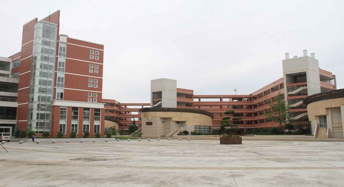 校園風(fēng)光