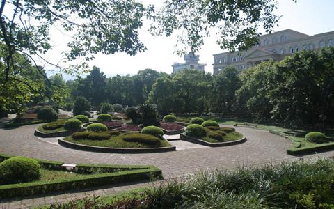 西安醫(yī)藥科技職業(yè)學校