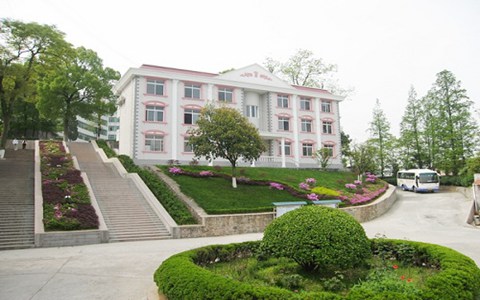 溫州職業(yè)技術(shù)學(xué)院數(shù)控設(shè)備應(yīng)用與維護專業(yè)可以選擇哪些就業(yè)方向