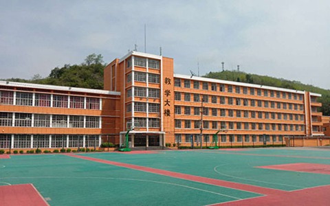 四川音樂學(xué)院附屬中等藝術(shù)學(xué)校是不是熱門學(xué)校
