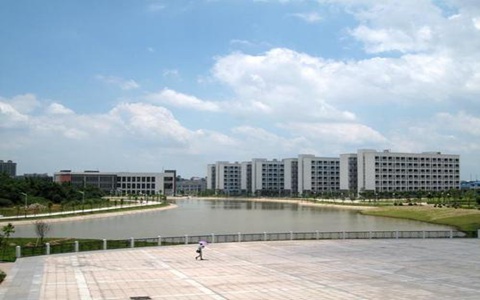 重慶萬(wàn)州技師學(xué)院什么專業(yè)在招生?機(jī)械電子專業(yè)就業(yè)怎么樣
