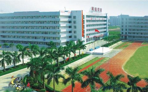 重慶市經(jīng)貿(mào)中等專業(yè)學(xué)校高星級(jí)飯店運(yùn)營(yíng)與管理專業(yè)介紹