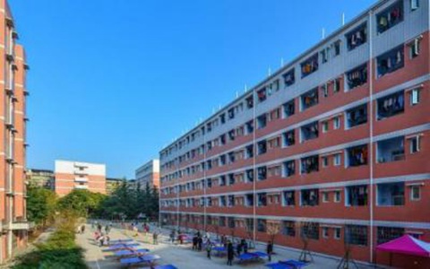 資陽市技工學校專業(yè)學費要多少錢