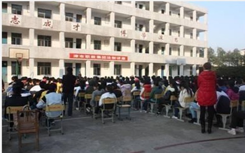 平?jīng)雎殬I(yè)技術(shù)學(xué)院五年制大專2021年有哪些專業(yè)