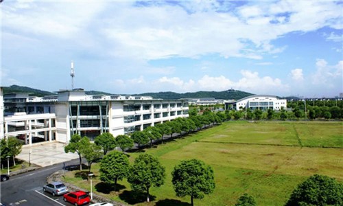 首都經(jīng)濟(jì)貿(mào)易大學(xué)報(bào)名咨詢電話-怎么樣