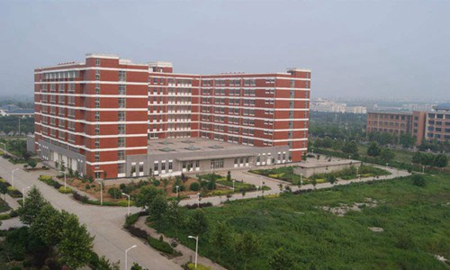 重慶市輕工業(yè)學(xué)校藝術(shù)與建筑系怎么樣