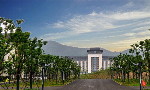 重慶城市管理職業(yè)學(xué)院空中乘務(wù)專(zhuān)業(yè)簡(jiǎn)介