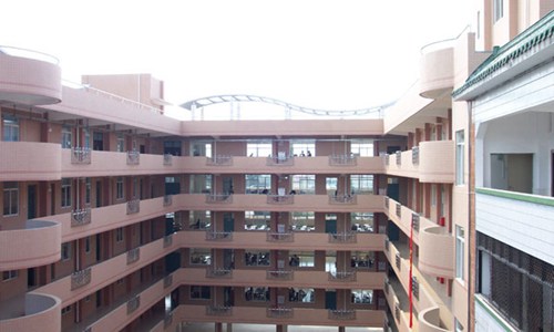 重慶工業(yè)職業(yè)技術(shù)學(xué)院汽車車身維修技術(shù)專業(yè)簡介