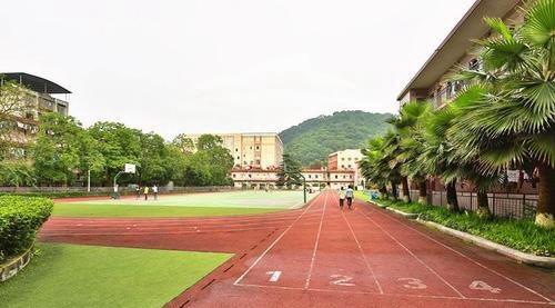 平塘中等職業(yè)學(xué)校開(kāi)設(shè)了哪些專業(yè)?旅游管理專業(yè)有哪些課程