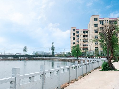 山東商業(yè)職業(yè)技術(shù)學(xué)院服裝與服飾設(shè)計專業(yè)介紹