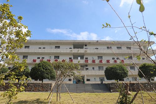 蘭州石化職業(yè)技術(shù)學(xué)院工業(yè)分析與檢驗(yàn)專業(yè)介紹