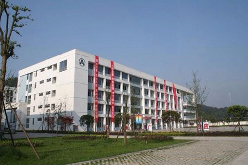 石家莊經(jīng)貿(mào)學(xué)校航空空乘民航運(yùn)輸?？凭蜆I(yè)前景