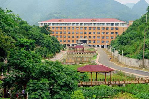秦皇島機(jī)電機(jī)械學(xué)校2022年招生簡章