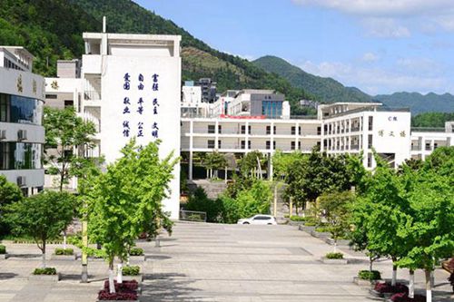廈門初中生想上大學(xué)哪3個(gè)專業(yè)最適合？