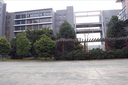 邯鄲亞盛航空中專學(xué)校民航商務(wù)專業(yè)分析