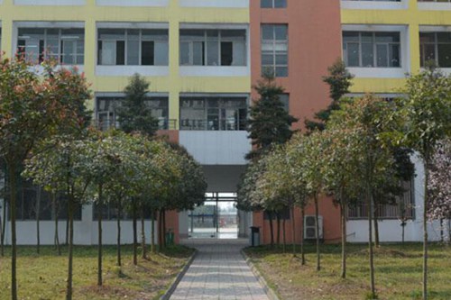 河北東方汽車學(xué)院汽修前景怎樣