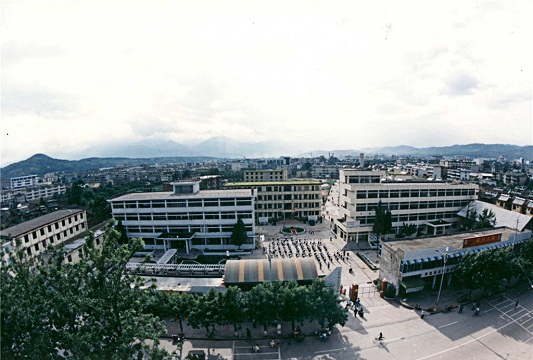 涼山衛(wèi)生學校