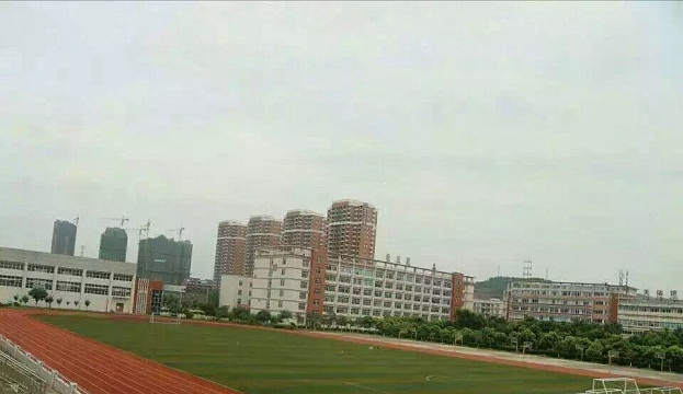 四川省南充外國語中等專業(yè)學(xué)校