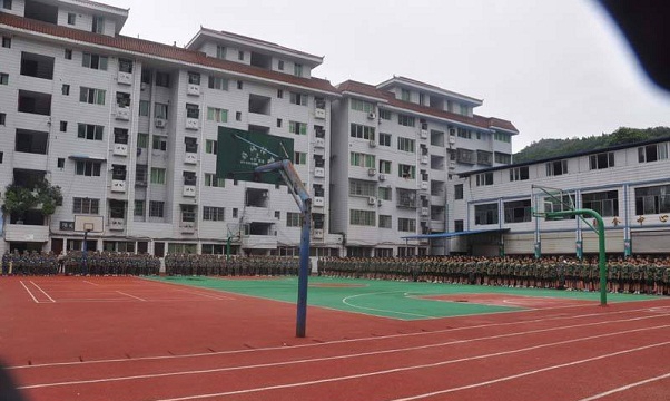 四川慧明中等專業(yè)學校